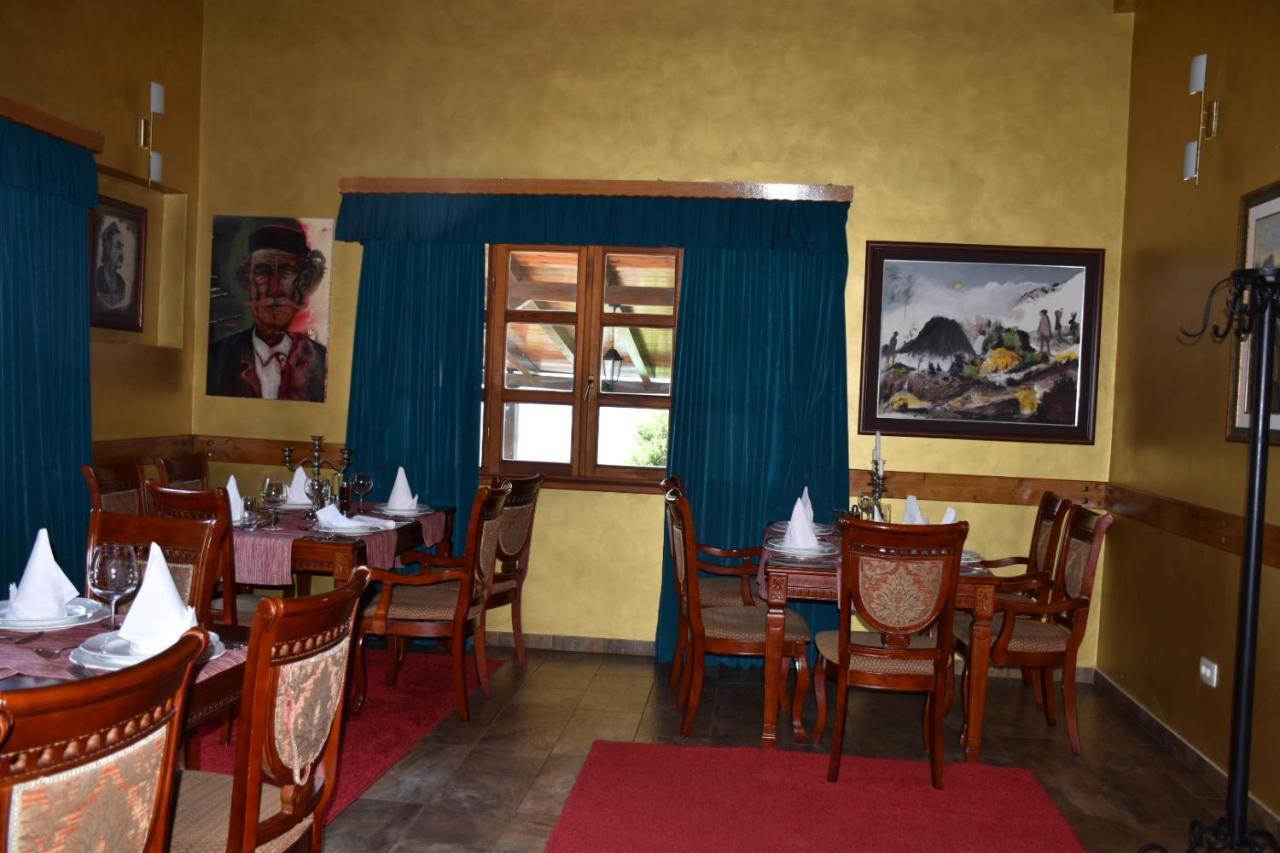 Aparthotel Koliba Nikšić Extérieur photo