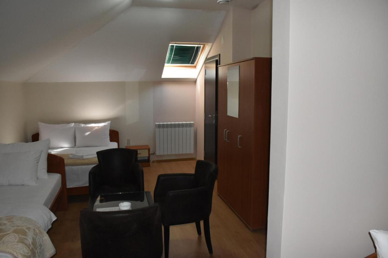 Aparthotel Koliba Nikšić Extérieur photo